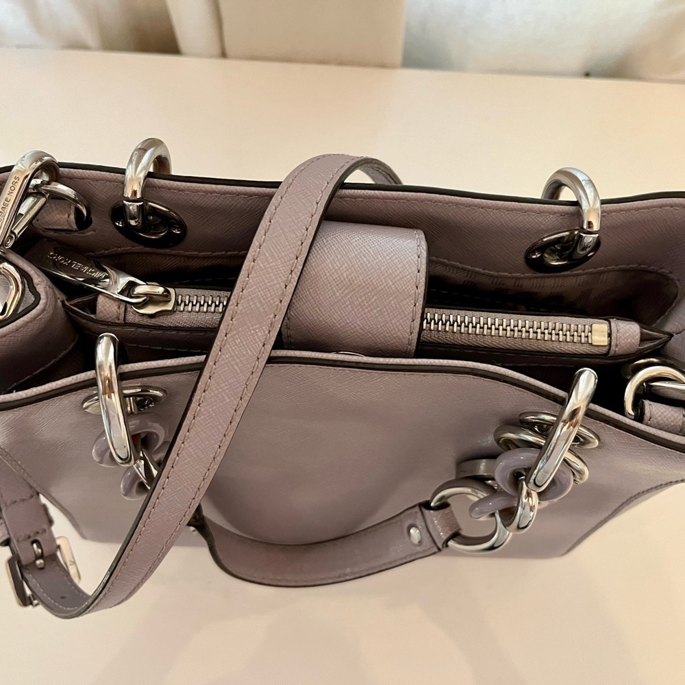 Michael Kors Cynthia purse and wallet wristlet - Picture 5 of 10
